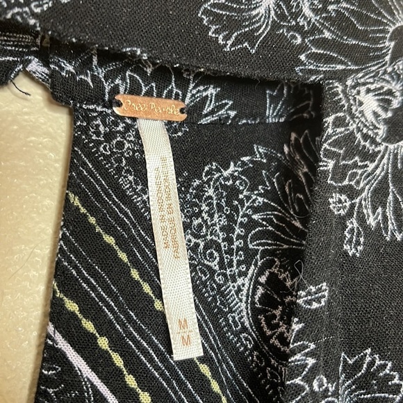 Free People Walking on a Dream Black Print Long Sleeve Tunic Medium - Picture 4 of 7